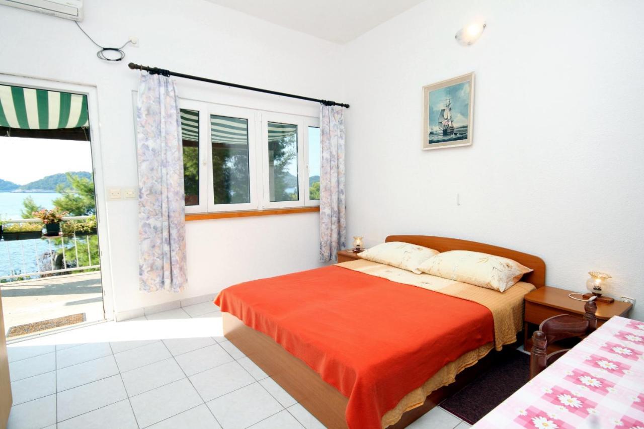 Apartments By The Sea Ubli, Lastovo - 8354 Uble Εξωτερικό φωτογραφία