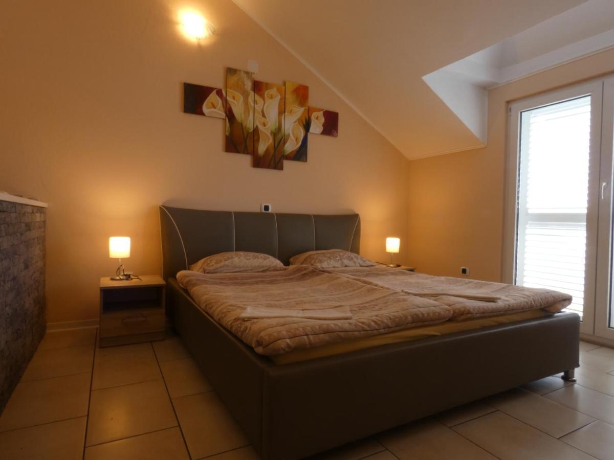 Apartments By The Sea Ubli, Lastovo - 8354 Uble Εξωτερικό φωτογραφία